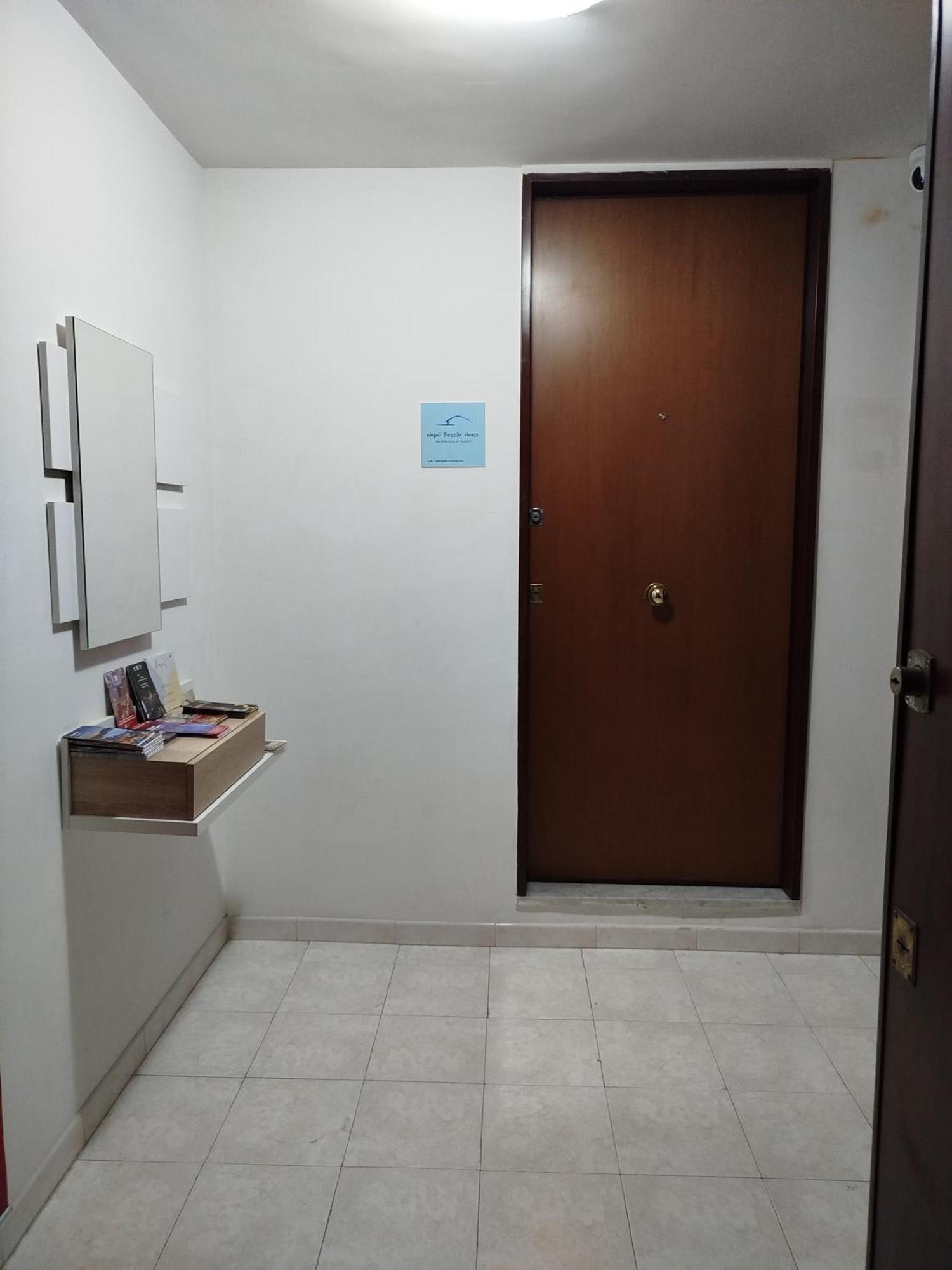 Napoli Forcella House Al Centro Di Napoli Apartment Exterior foto